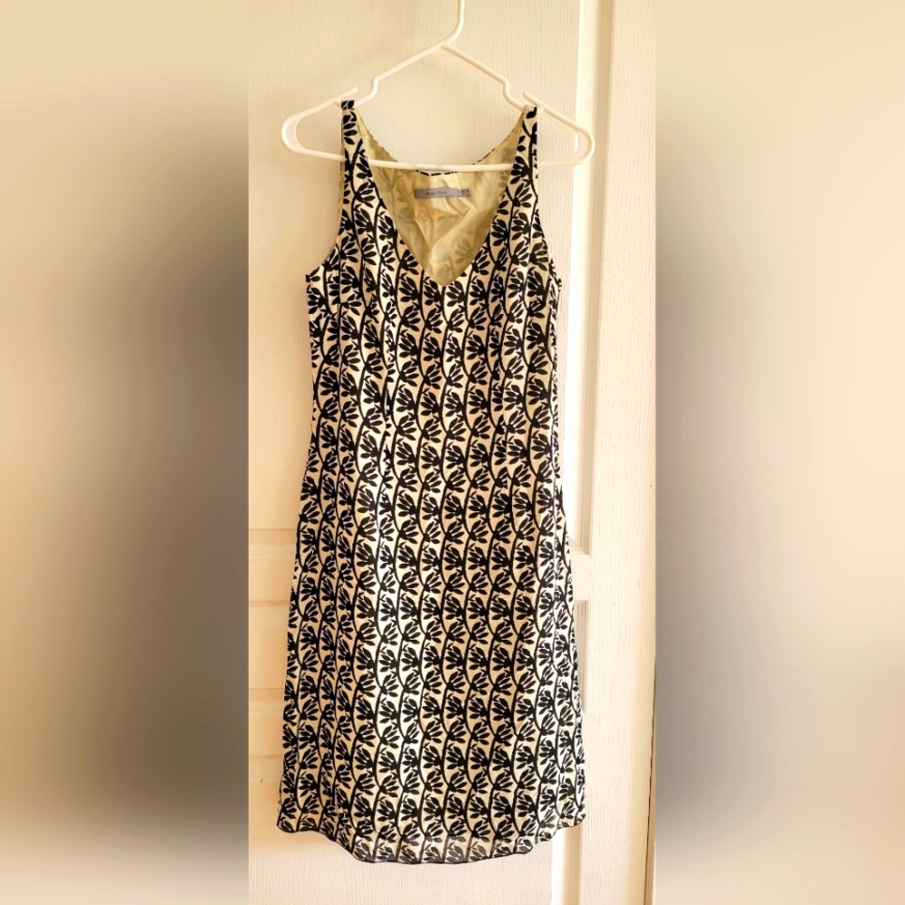 181 - 🌿 Palm Chic V-Neck Dress | Side Zip & Fully Lined